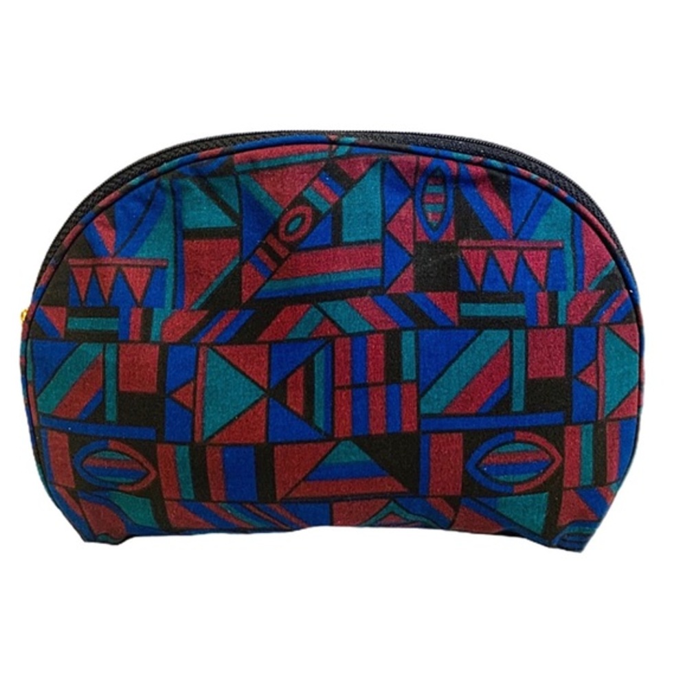 MAKE UP, HAIR ACCESSORIES, TOILETRIES BAG NWT